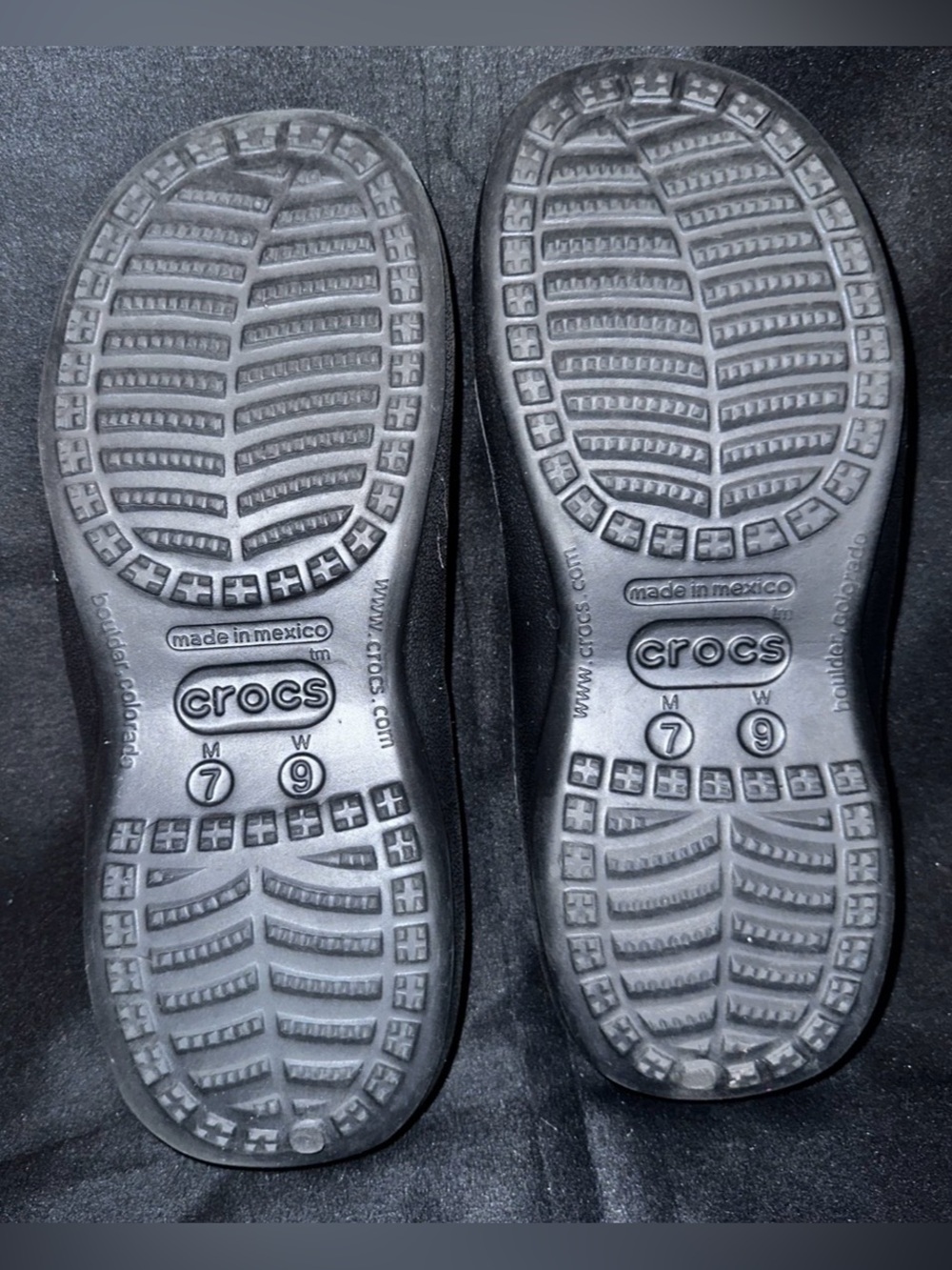 #S-1107 CROCS Women's Black and Cream Thong Sandals - Picture 3 of 7
